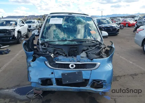 2013 Smart Fortwo Passion z USA, uszkodzony, nr VIN WMEEK3BA3DK640108